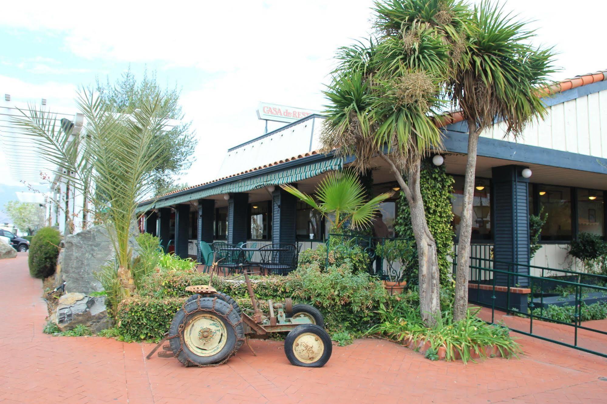Casa De Fruta Cabins, Inn & Rv Park Hollister Kültér fotó